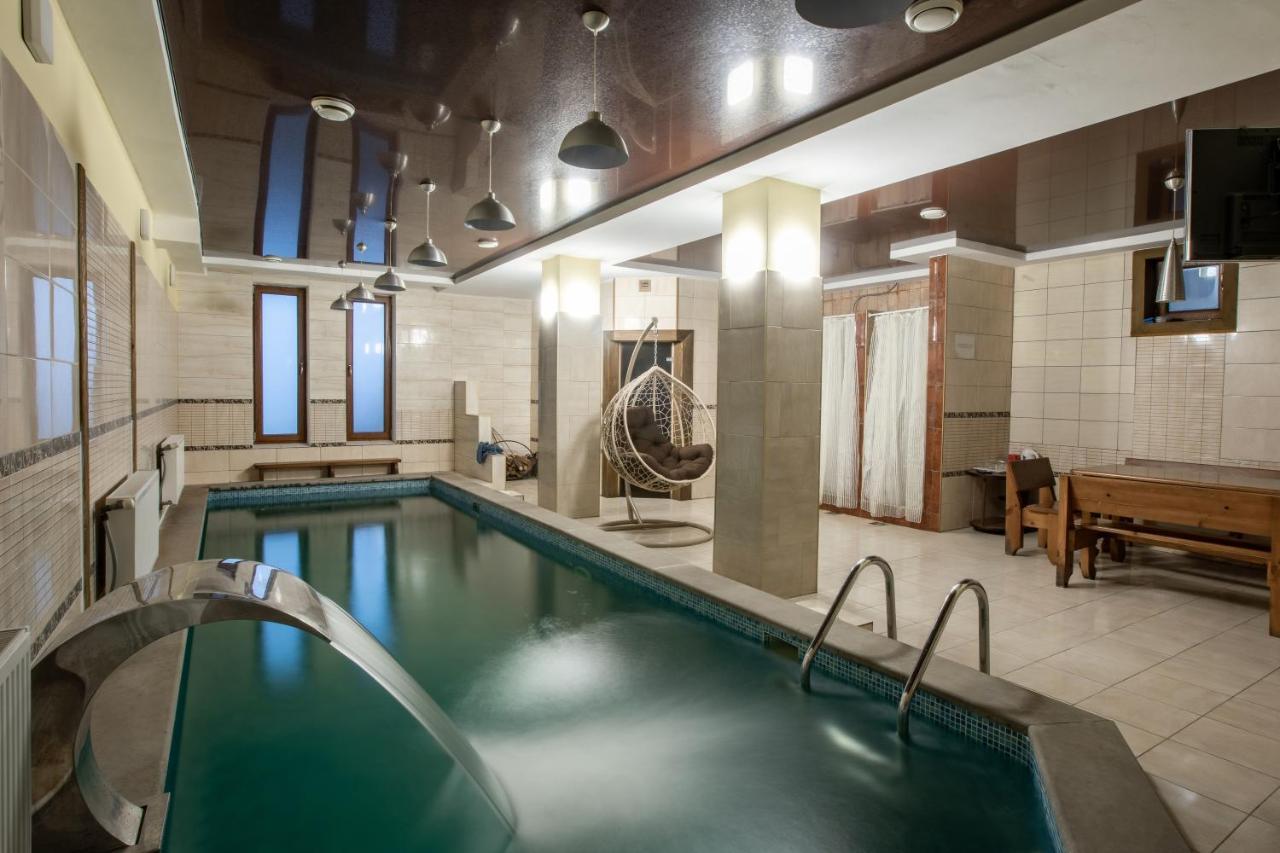 Altair Hotel Boekovel Buitenkant foto