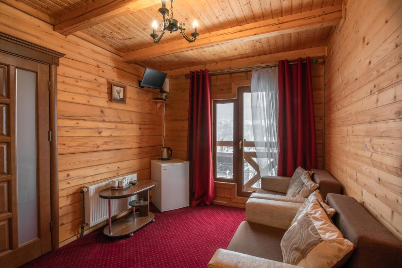 Altair Hotel Boekovel Buitenkant foto