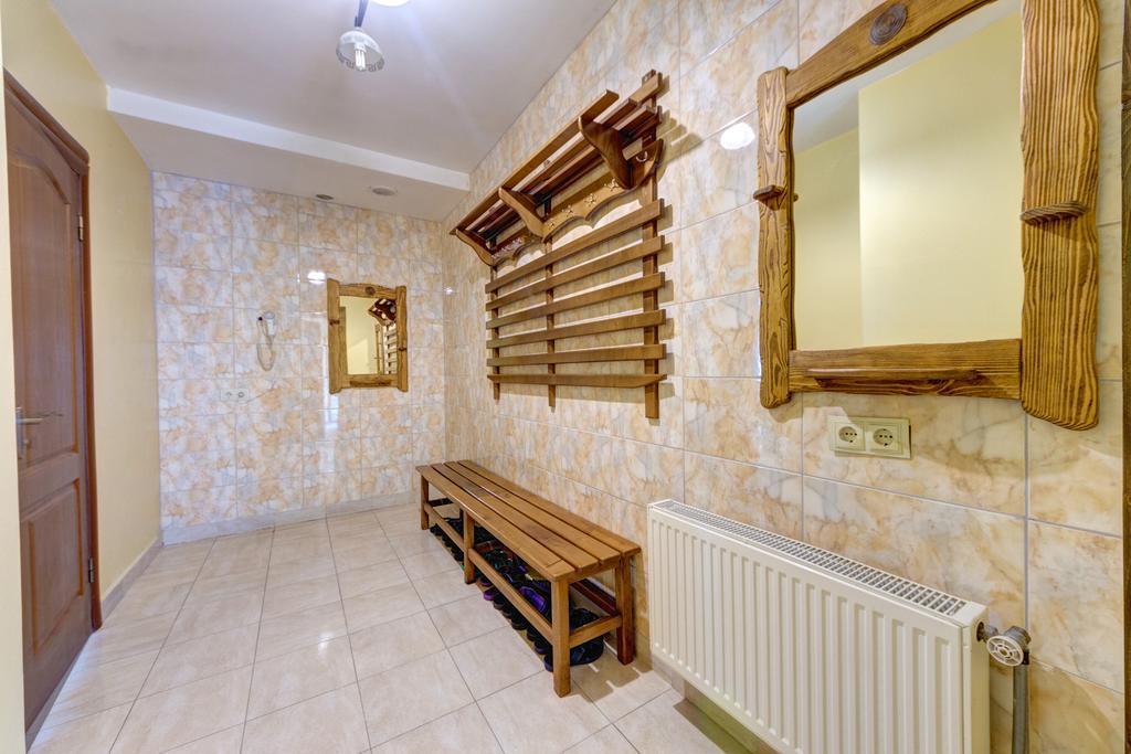 Altair Hotel Boekovel Buitenkant foto