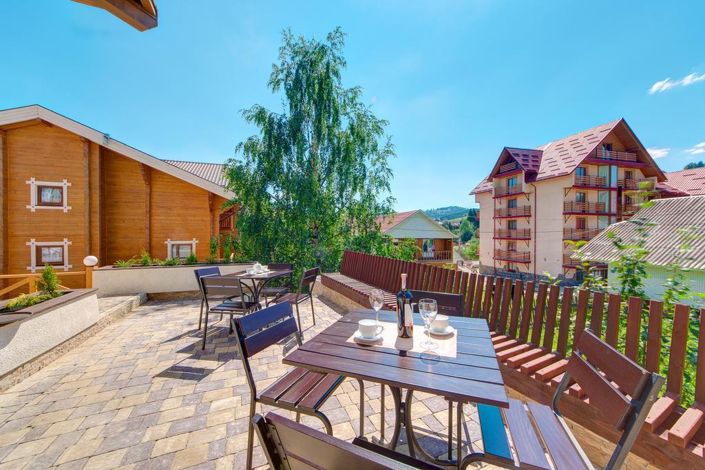 Altair Hotel Boekovel Buitenkant foto