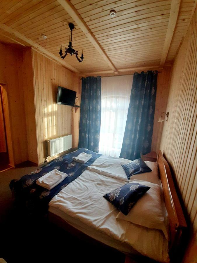 Altair Hotel Boekovel Buitenkant foto